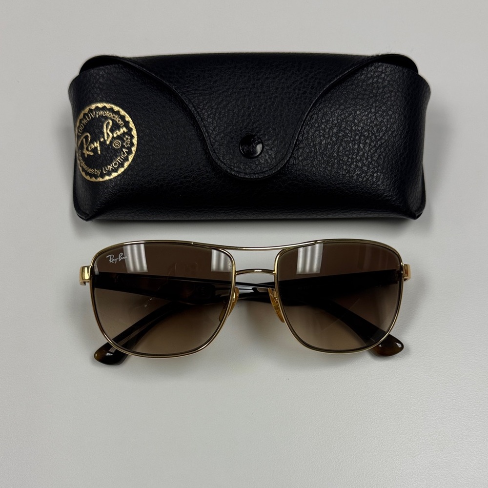 Ray-Ban Brown Tortoise Sunglasses